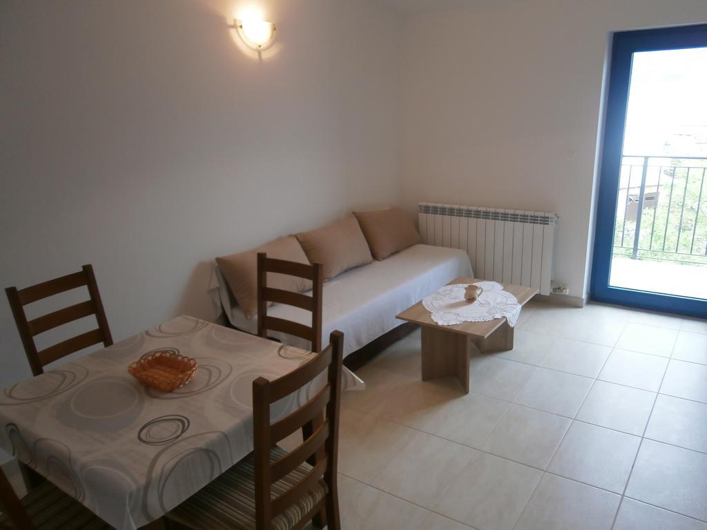 Apartments Crncic シロ 部屋 写真