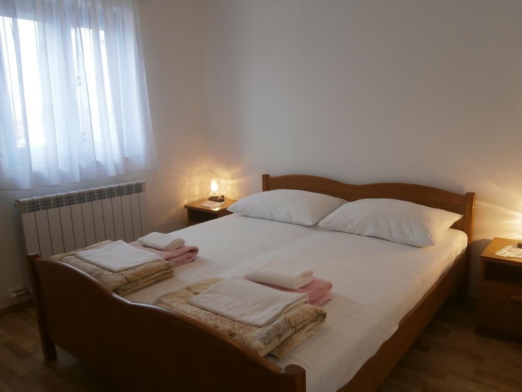 Apartments Crncic シロ 部屋 写真